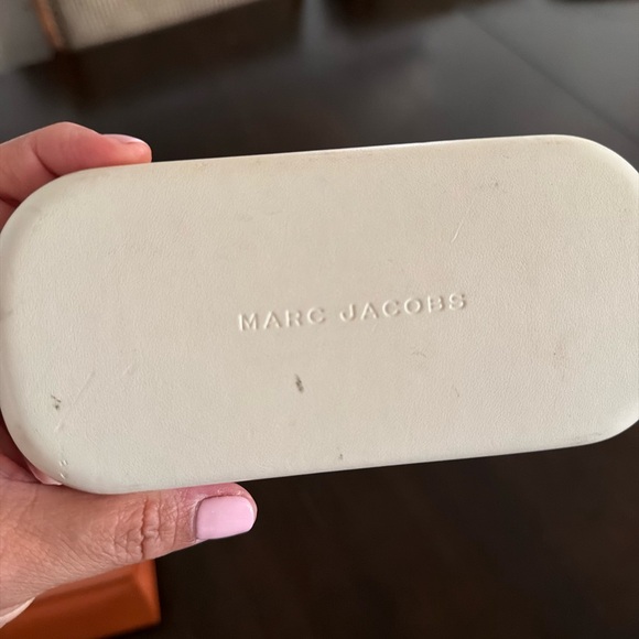 Marc Jacobs Accessories - Marc Jacobs Ivory sunglasses case